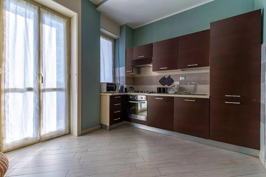 Charmy & Cozy Panoramic Flat 50M From M4 Stop Milano 0*,  Italia