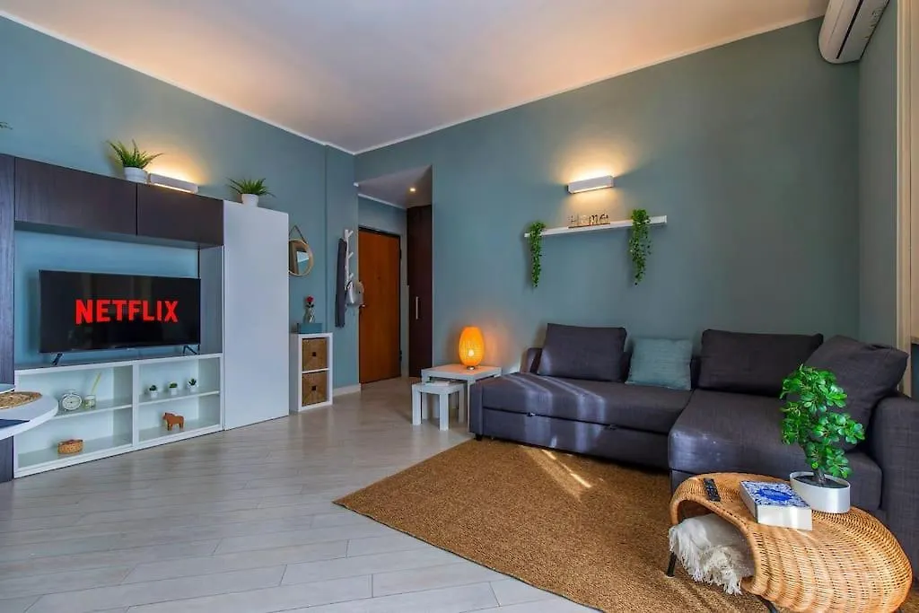Charmy & Cozy Panoramic Flat 50M From M4 Stop Milano Appartamento