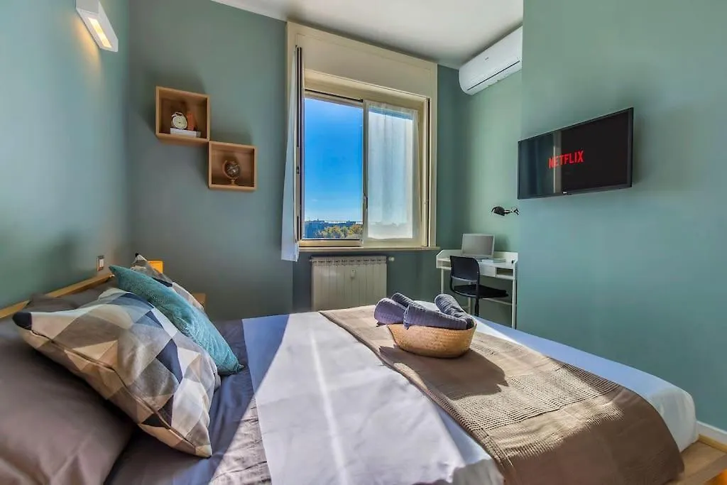Appartamento Charmy & Cozy Panoramic Flat 50M From M4 Stop Milano Italia