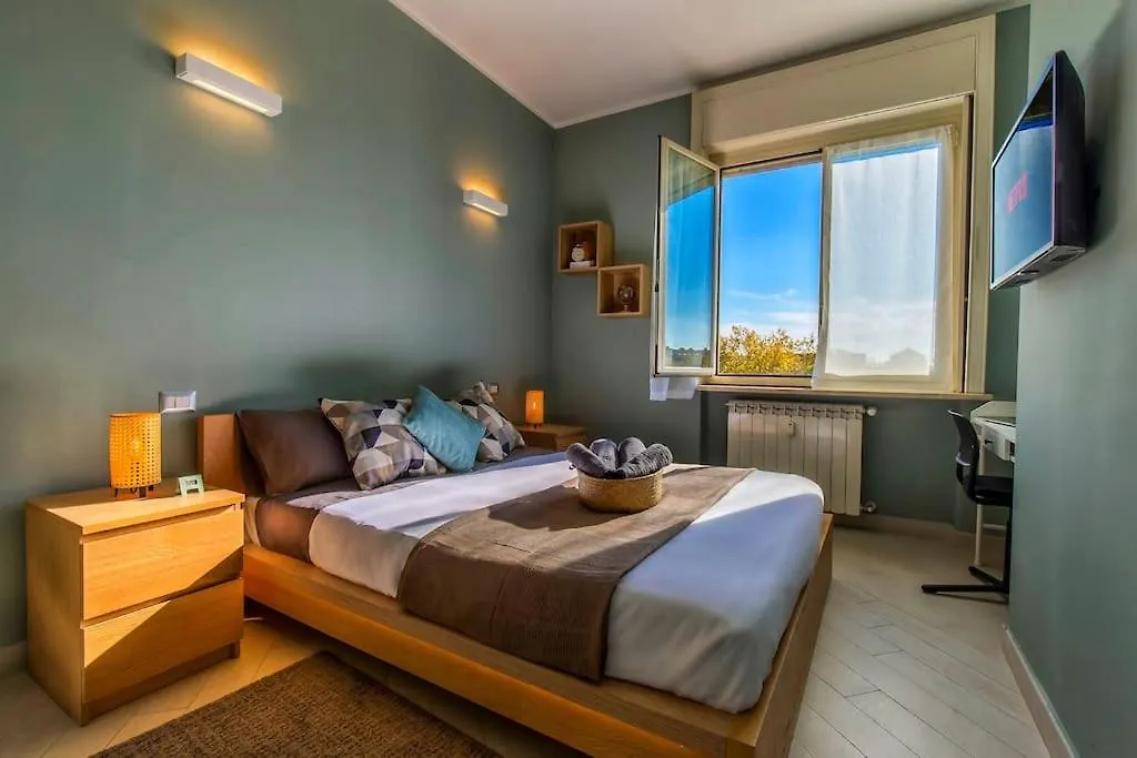 Charmy & Cozy Panoramic Flat 50M From M4 Stop Milano Appartamento